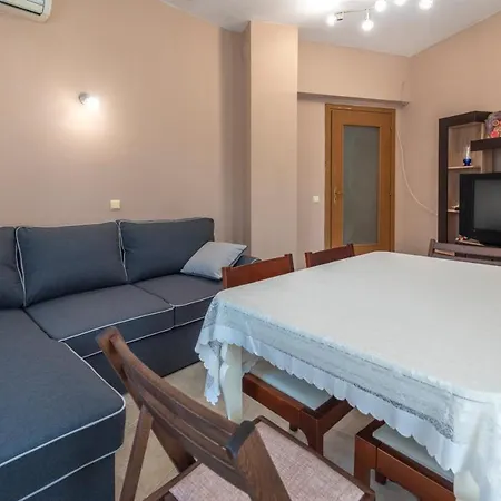 Azure Pretty Location Near Sea Garden Apartment Burgas