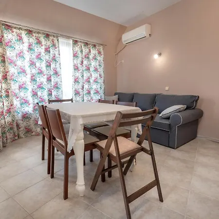 Azure Pretty Location Near Sea Garden Apartment *