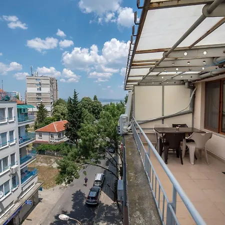 Apartment Azure Pretty Location Near Sea Garden Burgas