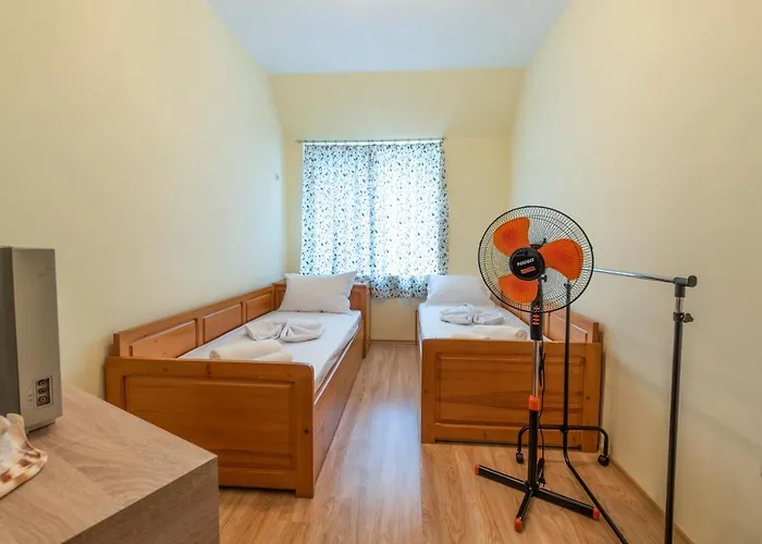 Azure Pretty Location Near Sea Garden דירה *