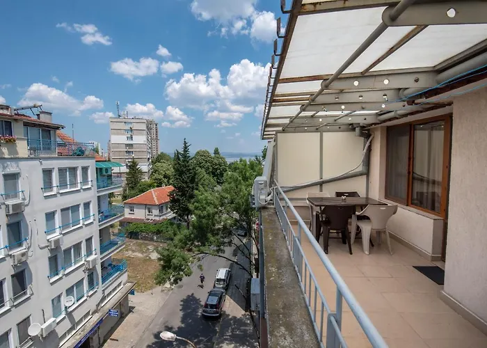 公寓 Azure Pretty Location Near Sea Garden 布尔加斯